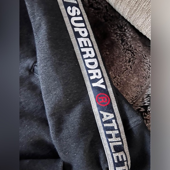 Superdry Hoodie. Mens small. Like new - Picture 2 of 4